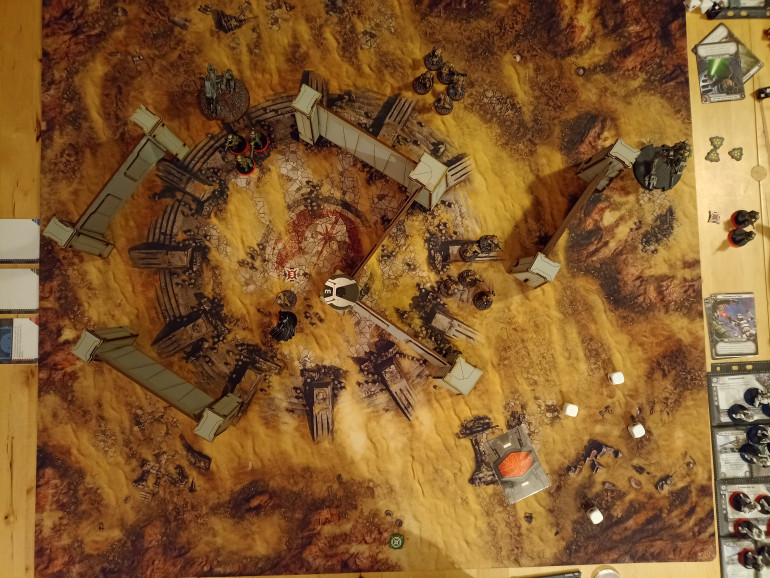 Turn 3: I manage to wound Luke and a unit of troopers but also lost 3 troops and my commander