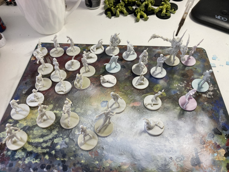 So the first batch of minis all primed. Disclaimer these pics were taken last week. 