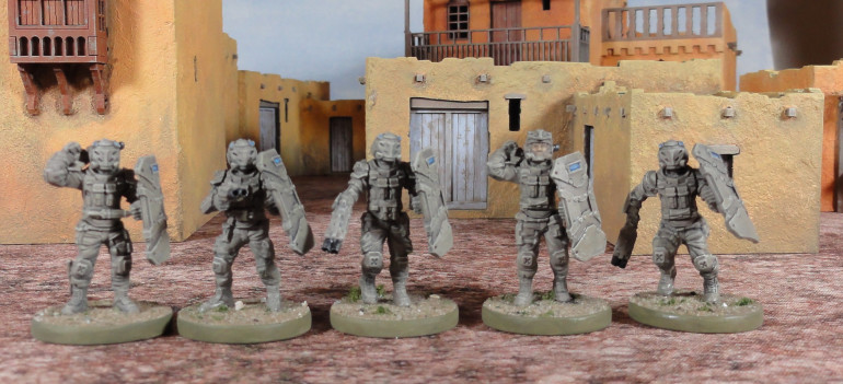 3 Colours Review – The Mantic Paint Set – OnTableTop – Home of Beasts of War