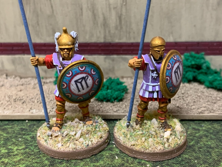 One of the original build on the left. I’ll use them as my veteran Hoplites. The one on the right is from the new build and will represent the regular Hoplites. If I need any raw allied Hoplites I’ll just use my existing Greek Hoplites. 