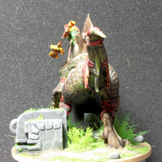 Citlalli (Skink Oracle on Troglodon)