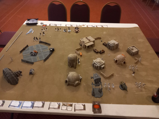 Three orange objectives litter the desert. Boba fett and the empire take on the rebels with chewie and solo 