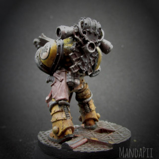 Imperial Fists Mk. II Space Marine