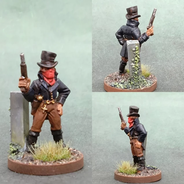 Highwayman from the 2nd Austrian Unit. Not sure if the stonework as basing is a milestone or a stone post of some other variety. The creeping vine up the one side is certainly a fun look.