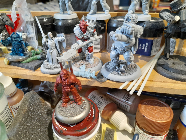 Some other bits on the paint station....