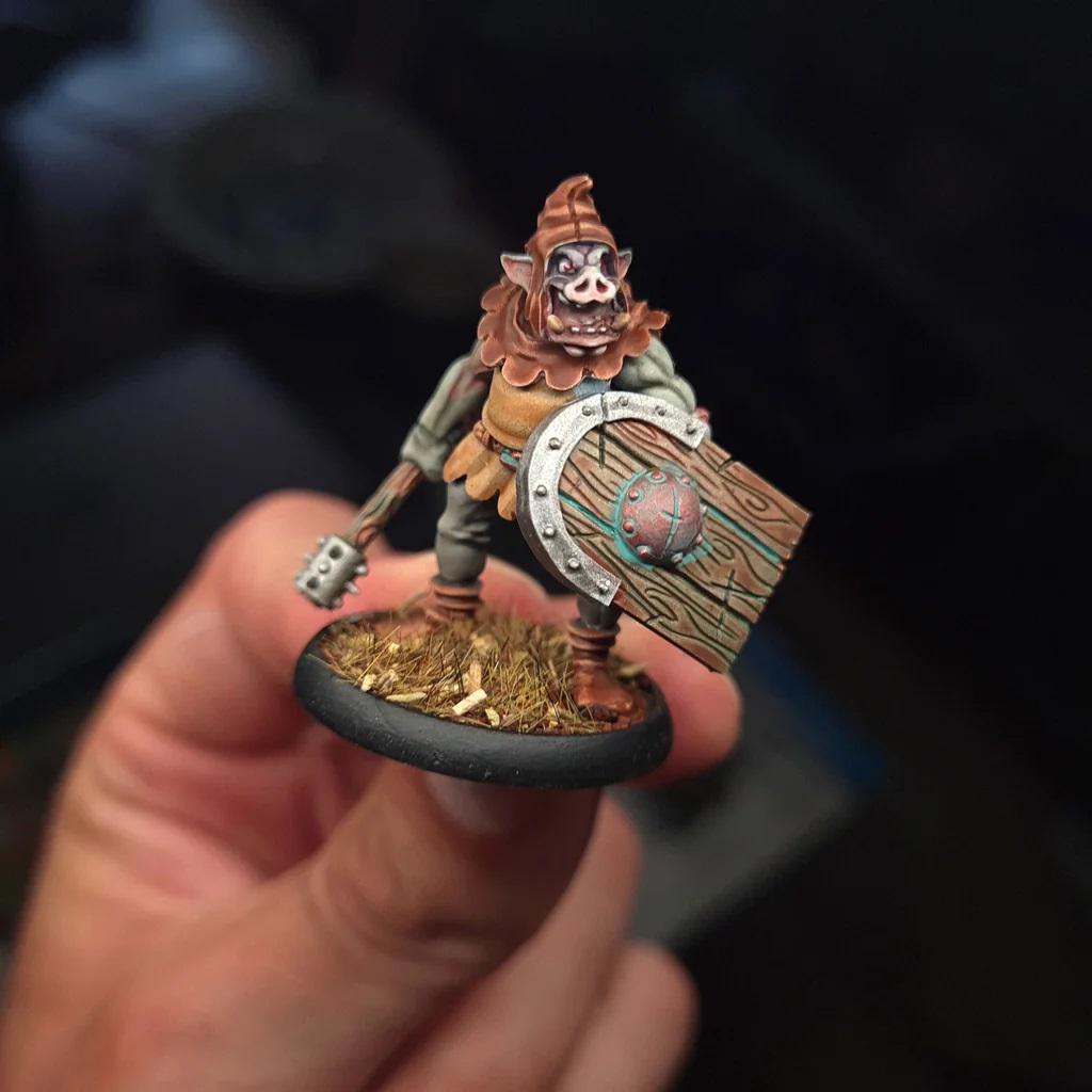 Pig-Faced Orc With Club - Warp Miniatures