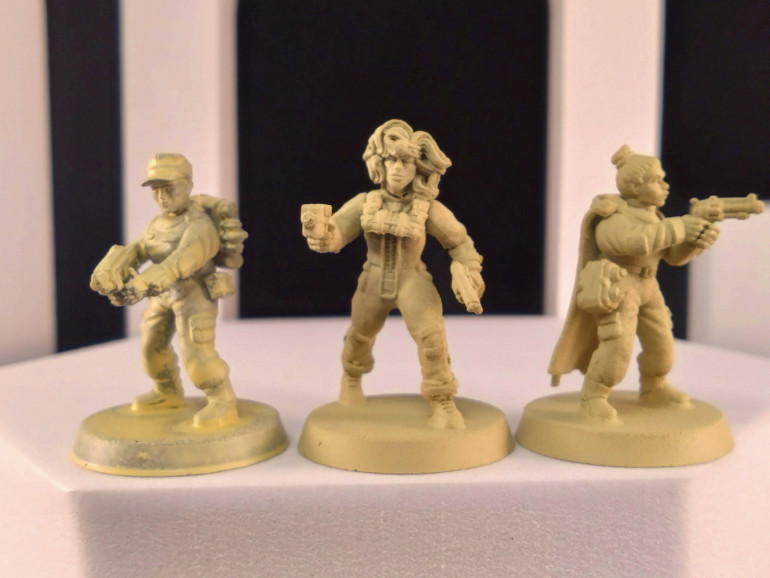 Featuring WA Cannon Fodder, Anvil Industries, Frostgrave Barbarians 2 and possibly Warriors 2 as well, not sure about the head on the right. We could make a quiz of this!