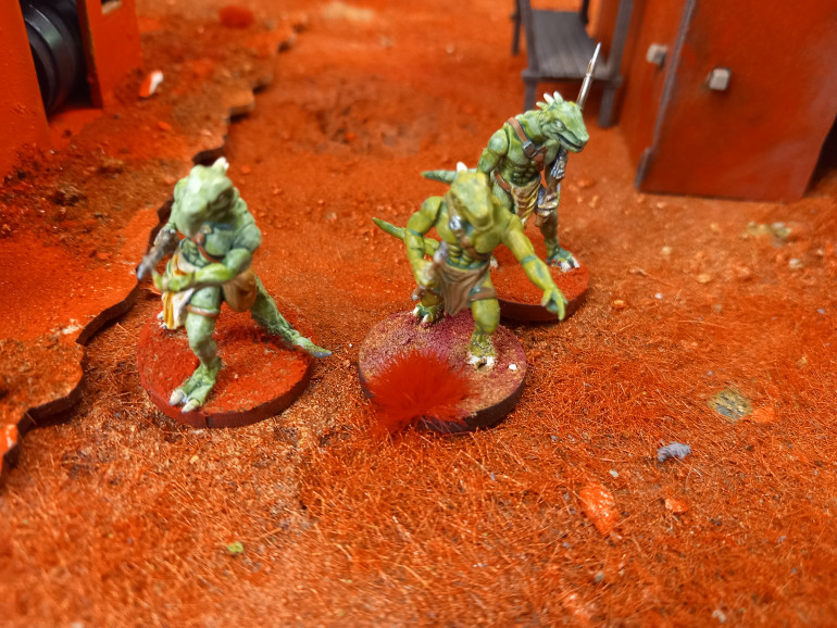 Three well armed lizardmen are also on the hunt for their prussian masters