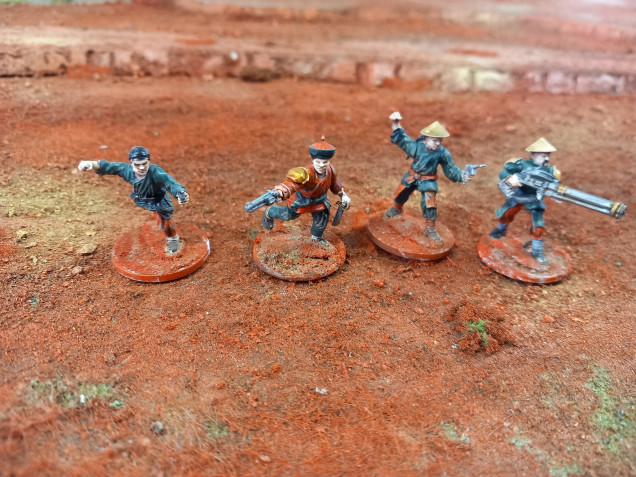 Using a mix of boxer and bulldog boxes from wargames Atlantic I've added some Chinese fighters. Also another Martian using a mix of kits