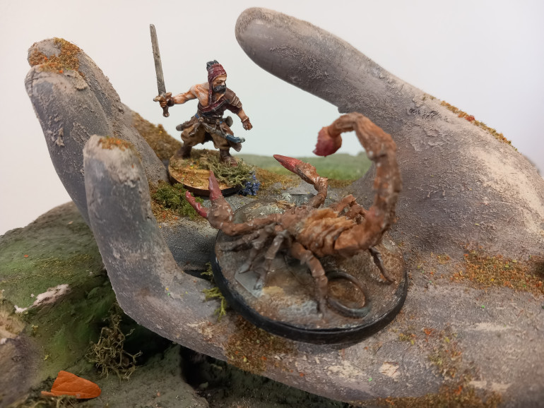 After putting together a rad scorpion for fallout I thought I could reuse it for GA as giant scorpion. I can recreate the cover of the lost colosus cover. The tire on the scorpion base is clearly just a lost artifact