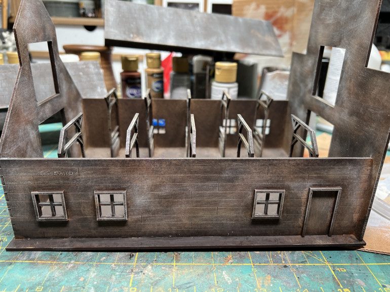  The model was easy to assemble, although quite involved and was soon ready to paint. Note that the stable comes in three main pieces that can be removed to be used for 'indoor' gaming. Of these, only the top level is a little tight to handle.