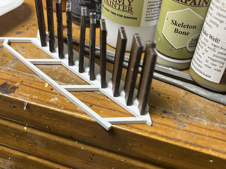 Second time’s the charm. I glued in place the three steps that have pins to fit into the stringer then fitted in place the riser gluing it to the stringer the fitting in the remaining steps.