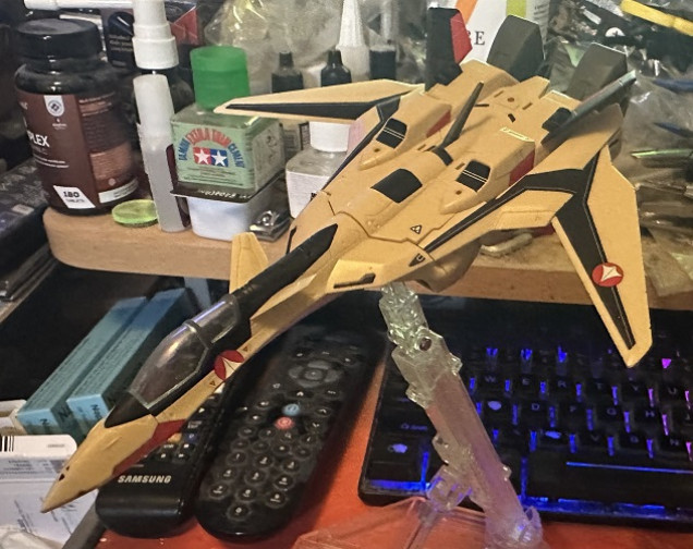 Macross Plus High Grade 1/100 YF-19 Valkyrie