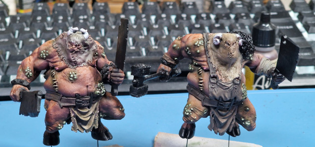 used some of the brown mixes on my pallet and filled out the rest of the colours leaving the horns for some unknown reason. I had wet blended these on other models I also painted the nipples pink and painted the stiches. 