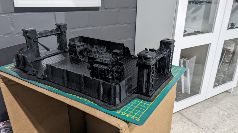 The research station parts and walls are printed up. This is a massive 30*40cm terrain bit on a combination of 3mm and 3mm expanded PVC foam for texturing.