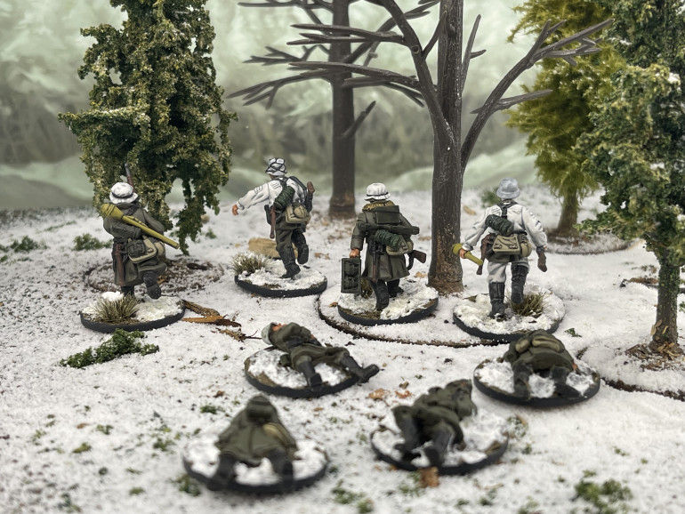 coming underfire the 2nd and 3rd squads withdraw deeper into the woods