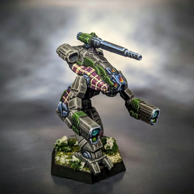 Painted up Seamus Casey's Mech from the Greywatch Protocol novel. I looked up what the Casey Tartan was and tried to mimick it as best I could in 6mm.