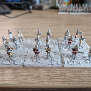 Spearmen and Handgunners, adding in a bit of colour