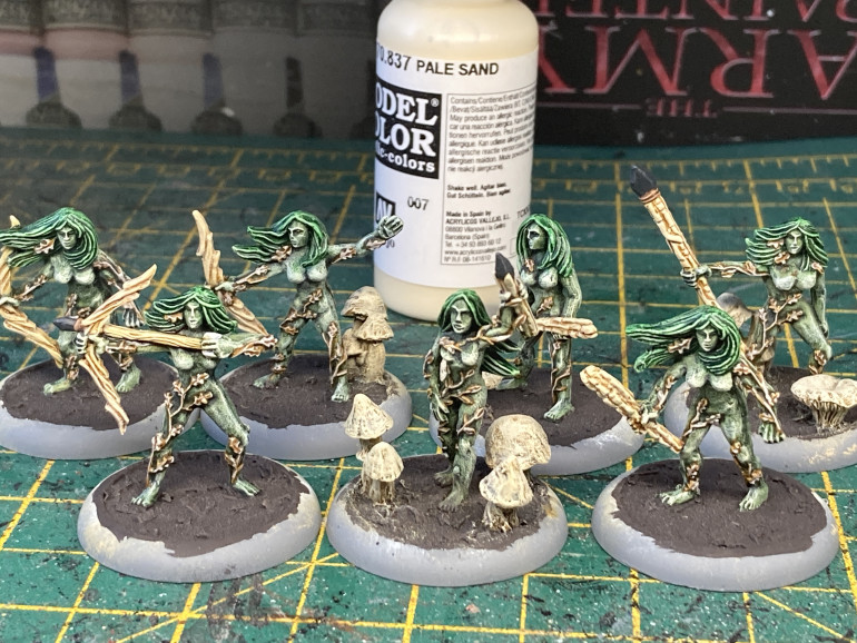 The leaves and vines were then skimmed using the edge of my brush with Pale Sand (again).