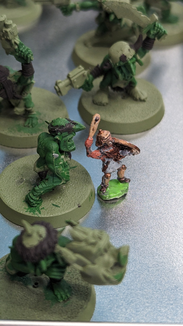 Never done 10mm before, but I had them with me while I was painting at miniature gaming night, and I had got tired of Gretchin.