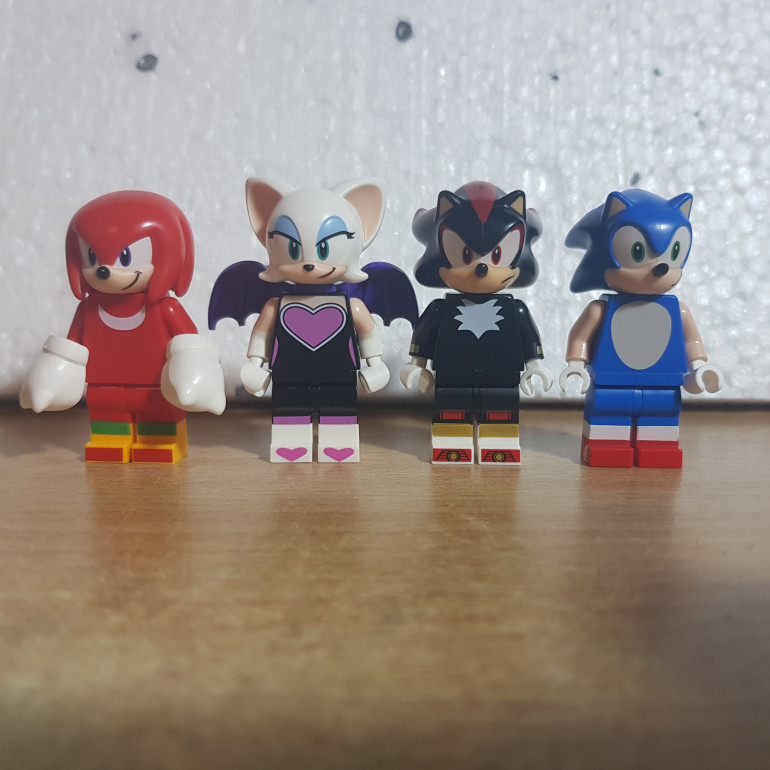 Sonic minifigures line-up so far.