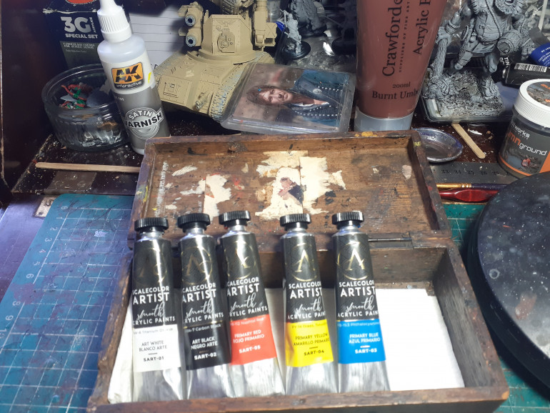 Went with these paints as they are full of pigment and mix well on a wet pallet without splitting