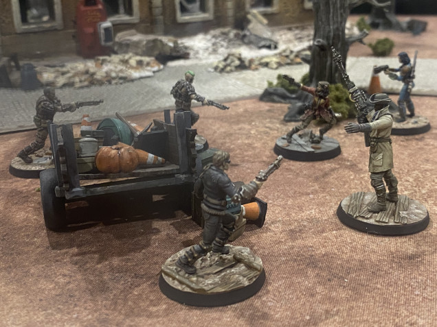 The Survivors attempt a fighting withdrawal but are soon pounced upon by the fast-moving Raiders.  Thankfully Preston manages to fall one of the attackers and then, with a numerical advantage the Survivors manage to take the remaining two attackers down.