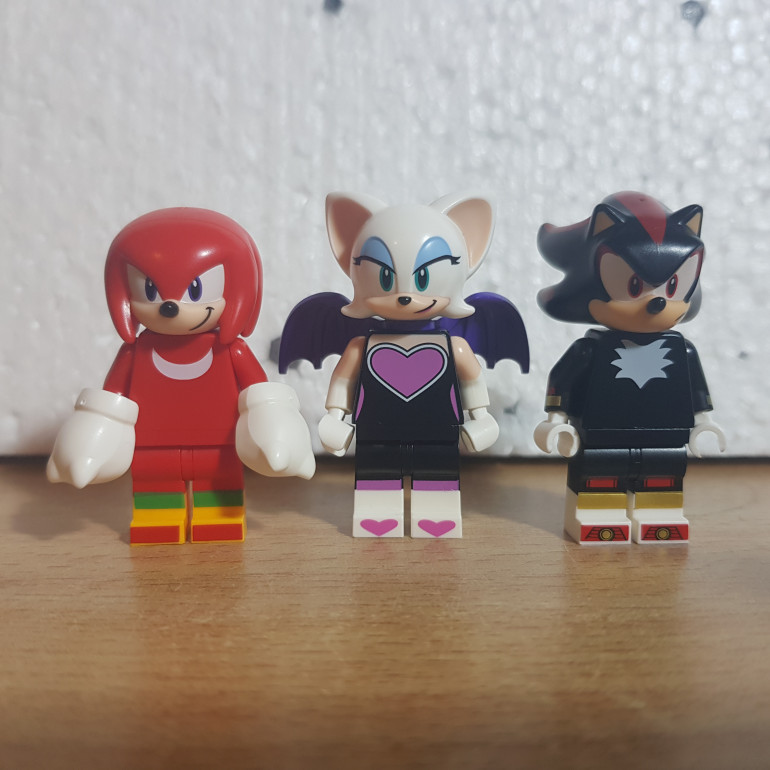 Sonic minifigures line-up so far.