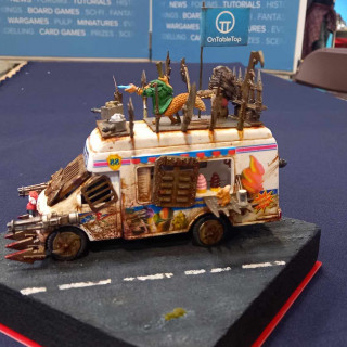 Check Out The Awesome OnTableTop Ice Cream Van Diorama!