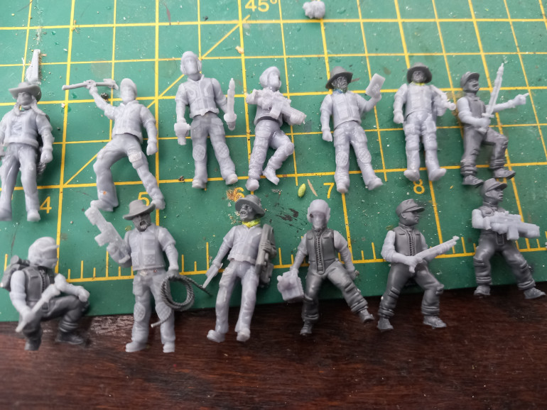 Using the multi part blacksite studios prints I raided my bits box for dead man's hand western parts and wargames Atlantic. I wanted to create some pioneers and ranchers based on the original AvP comic so I could have a manager in a pith helmet 