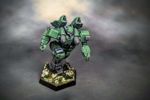 A Phoenix Hawk IIC joins the ranks of the Jade Falcons!