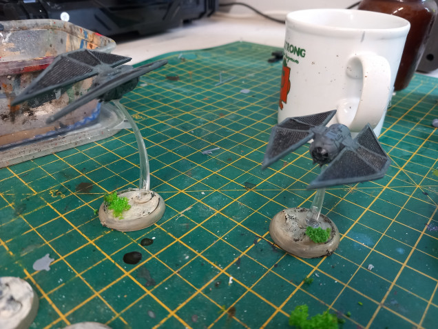 I used legion flying bases for my strikers. The resin wings do warp slightly and bend so need a bit of warm water. The walkers were a nightmare to clip of their supports with out their legs snapping.f