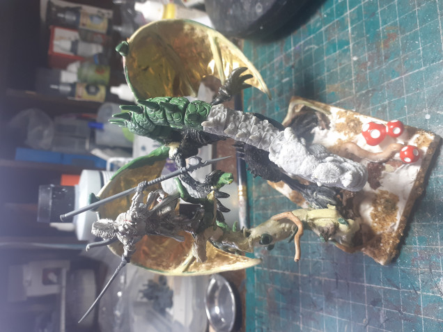 The dragon and rider ready for a splash of paint. The rider is an eldar harlequin with the scifi bits removed and some fantasy style weapons added