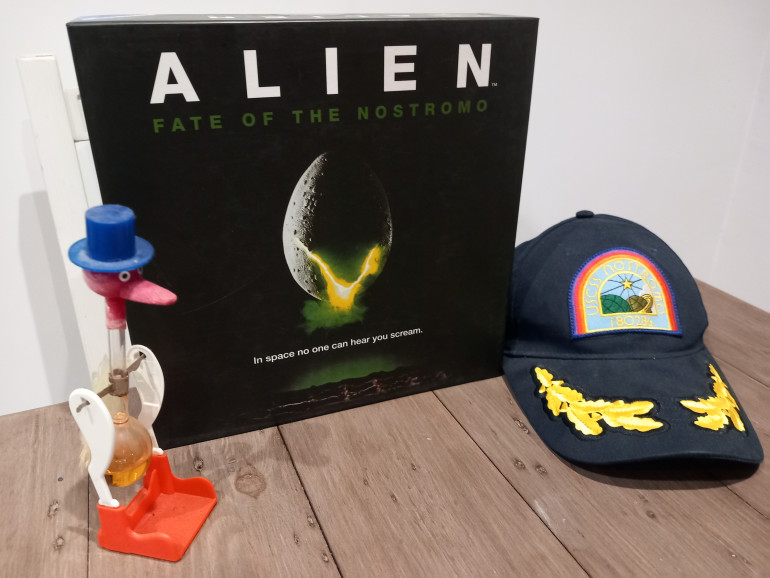 I managed to convince the wife that the Alien board game isn't one of those complicated games with lots of rules that only I know a lots of minis all over the place and doesn't take 5 hours to play 