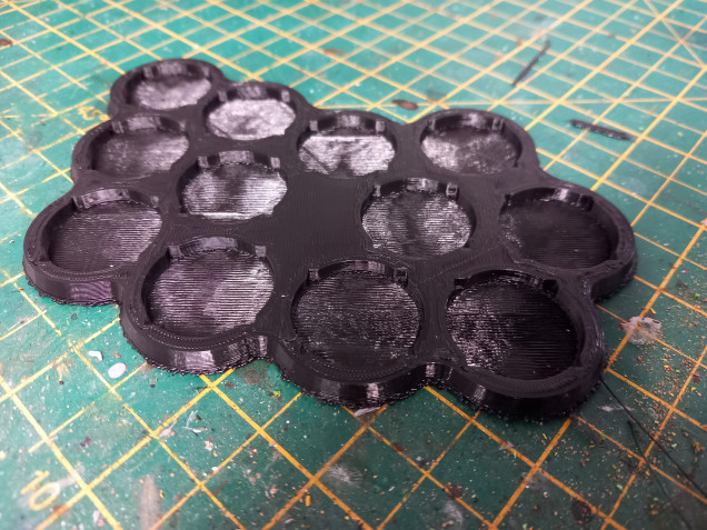 I've been wondering what to do with the last bits of filament on my printer and new movement trays are a good use for those last bits.