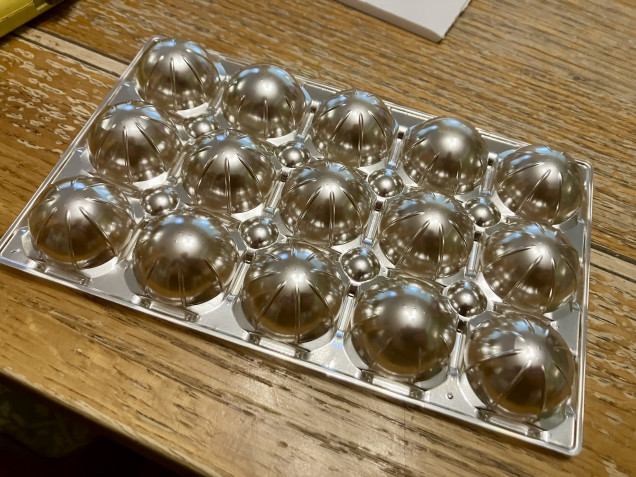 Toffifee plastic tray. Domes!