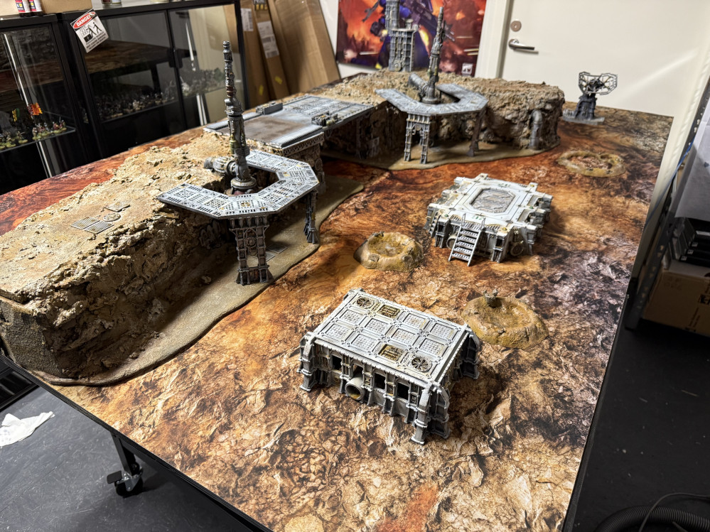 Narrative Gamer’s 30k/40k Table