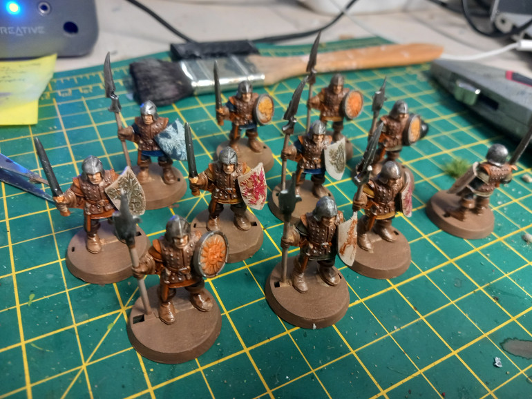 Fantasy on round bases, nnoooooo. I did a video on Advanced Heroquest and realised having round bases on a square grid board is a bit odd. I felt bad rebasing these old minis but it works better in my mind.