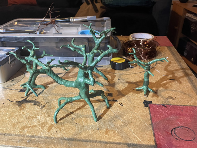 I’ve been a bit busy recently so not posted much. But tonight I sat down and dug out d sad On my way! Green Stuff I’ve had laying around for a while and started covering the wire frames I made a few posts back. 