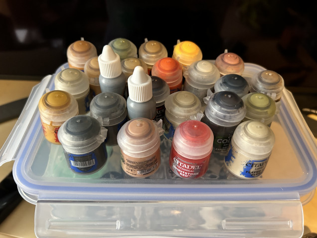 The paints for the simple paint job