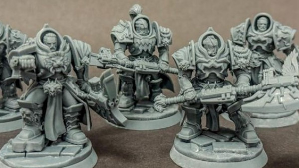 Fight With The Inperatorius Vindex & EightLegs Miniatures!