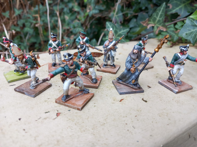 Thrown in with the rest of my Russians I have a small band of supernatural investigators that I printed from lost heresy.  I thought while i was sticking to the Russian theme I'dget my silverbayonet minis done at the same time and get some blurry pics done. Heading home after the Christmas break tomorrow so i can get to basing. 