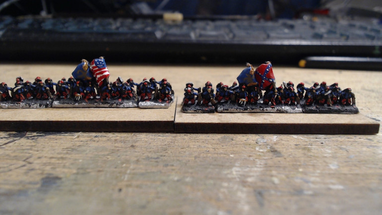 I painted these three or four years ago but I'm only just getting around to putting them on bases. Always good fun to have a Zouave Brigade or two lying around.