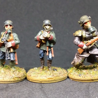 Painting the troops (finally)