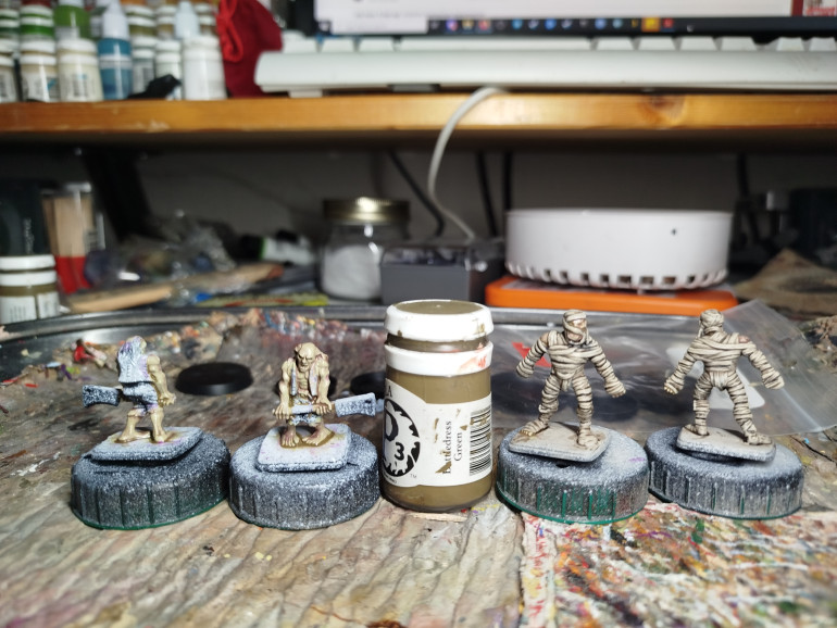It was washed with P3 Battledress Greene mixed with water and mixing medium