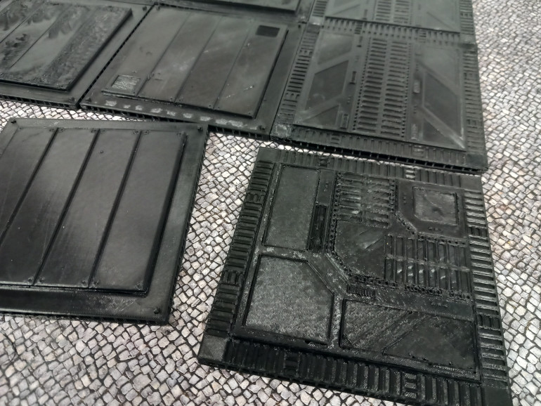 I want to build a suitable future city table gor games of Judge Dredd so I've been printing some tiles from corvus. This will be great gor a number of Sci fi  games but I had mega city one in mind when i started printing.