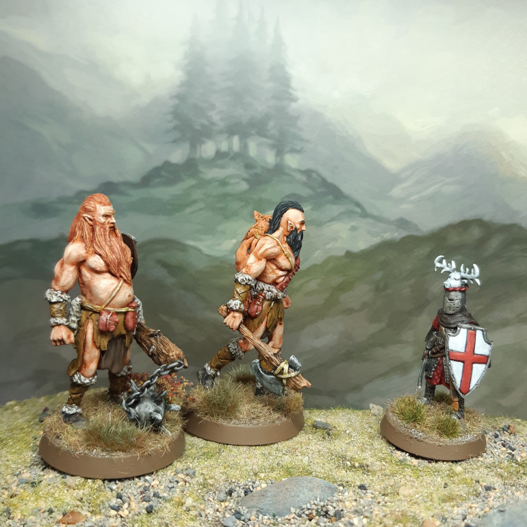 Image to show the scale of giants vs a Knight (28mm)