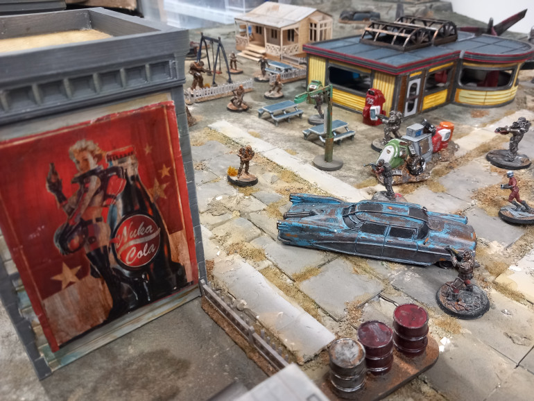 Had my first game of Fallout Factions with some family yesterday using the get me by lists for the brotherhood of steel and raiders. Afterwards I took some photos and made a little video about my thoughts.