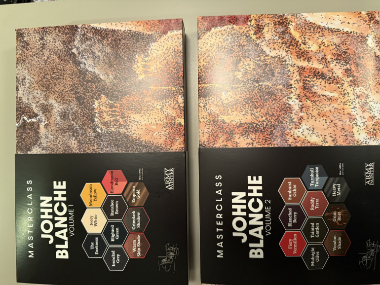 Trying out the John Blanche paint sets - Chaos Warrior