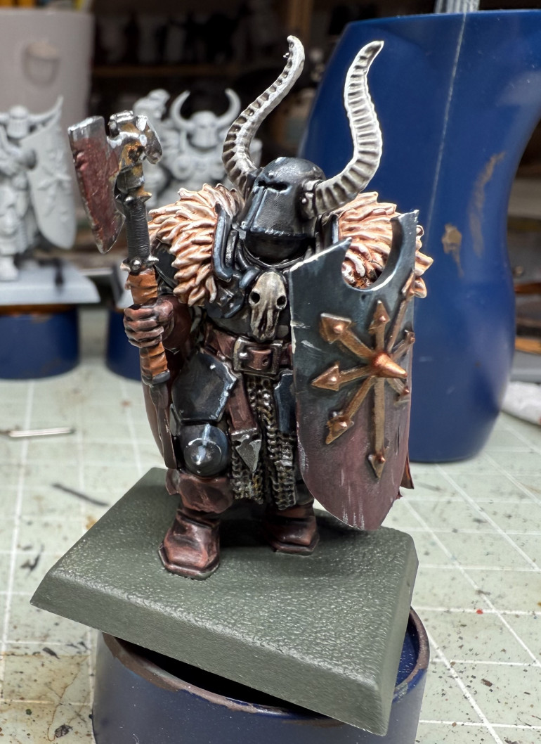 Trying out the John Blanche paint sets - Chaos Warrior